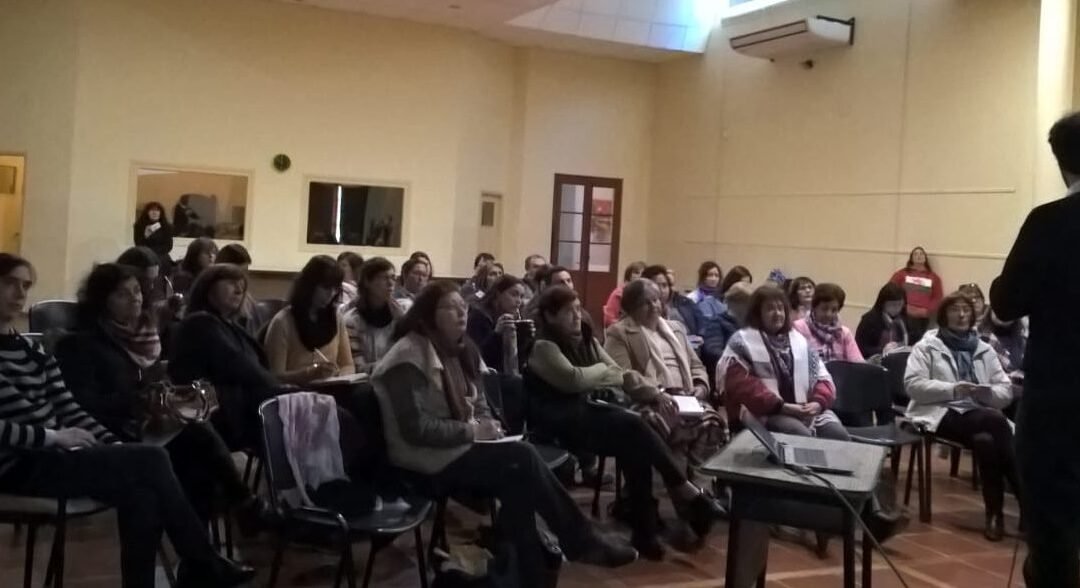 Formarse para el bienestar y protección de niños, niñas y adolescentes