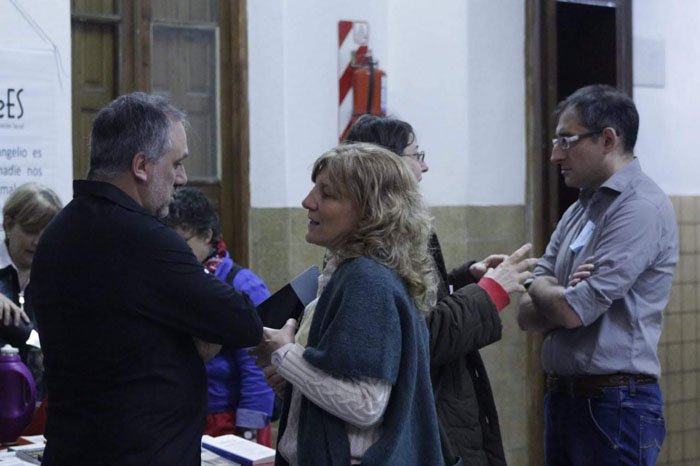 Vivir la comunión y la unidad entre movimientos de la Iglesia