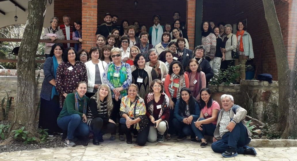 Constructores de una sociedad nueva